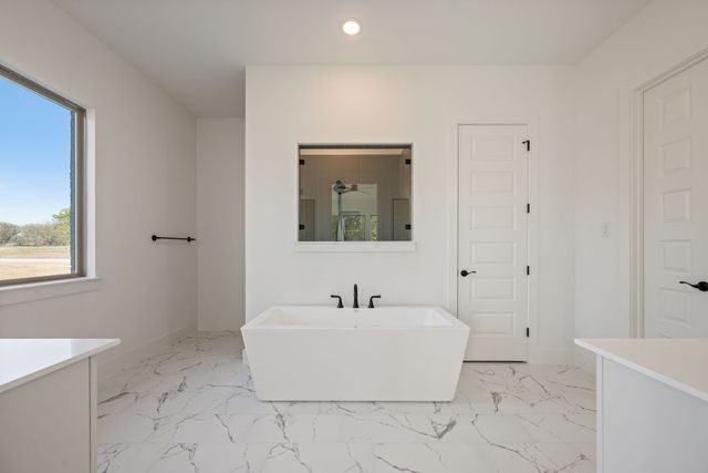 4005 Brown Bear Drive, Aledo, TX 76008