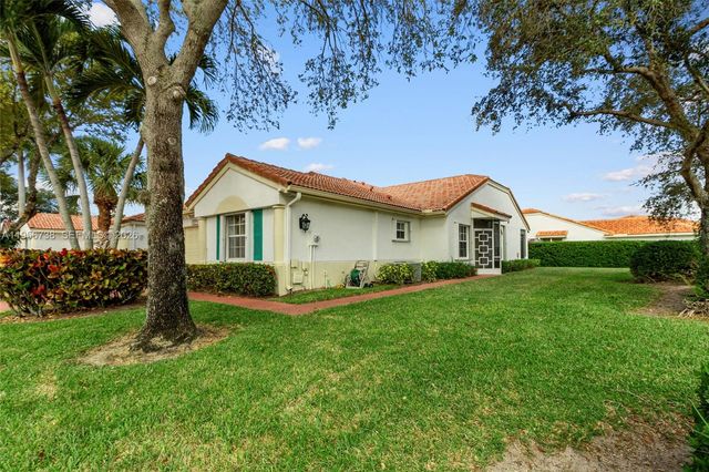 6207 Floral Lakes Dr 6207, Delray Beach, FL 33484