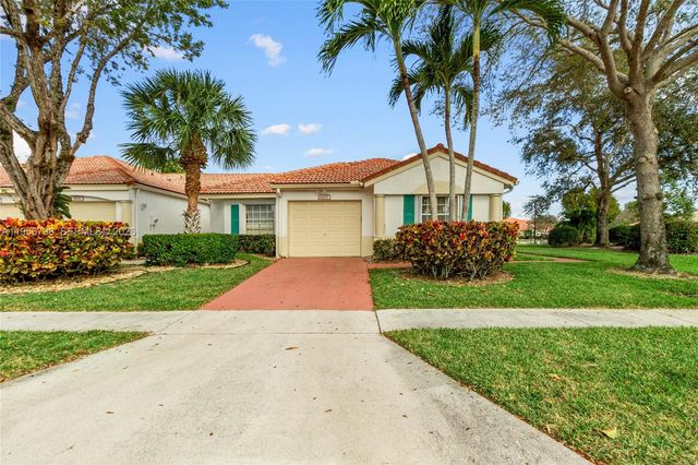 6207 Floral Lakes Dr 6207, Delray Beach, FL 33484