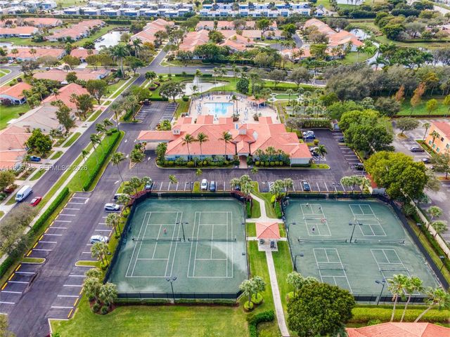 6207 Floral Lakes Dr 6207, Delray Beach, FL 33484