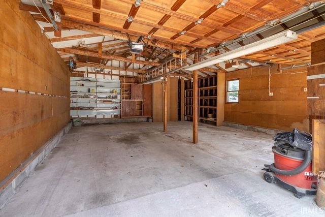 6970 N 100 W, Hartford City, IN 47348