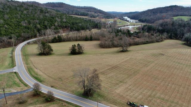 919 Wartrace Hwy, Pleasant Shade, TN 37145