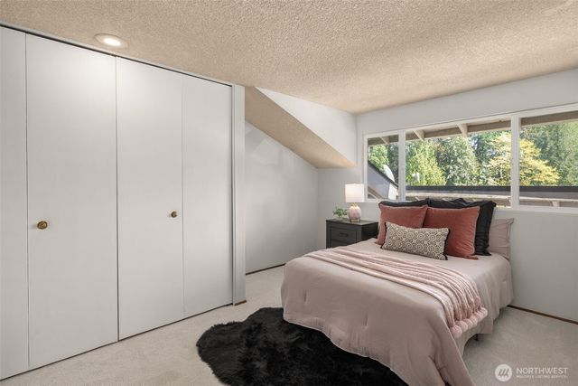 243 169th Avenue NE, Bellevue, WA 98008