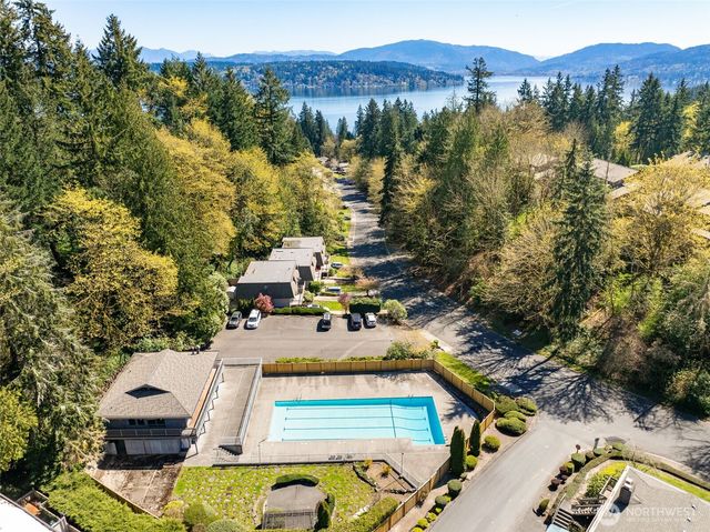 243 169th Avenue NE, Bellevue, WA 98008