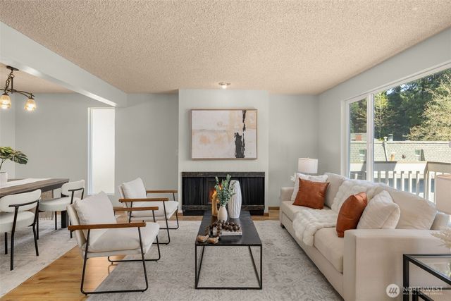 243 169th Avenue NE, Bellevue, WA 98008