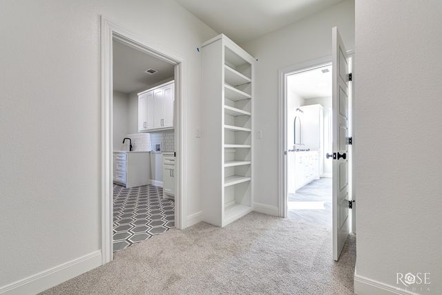 8421 Windmill Rd, Wall, TX 76905