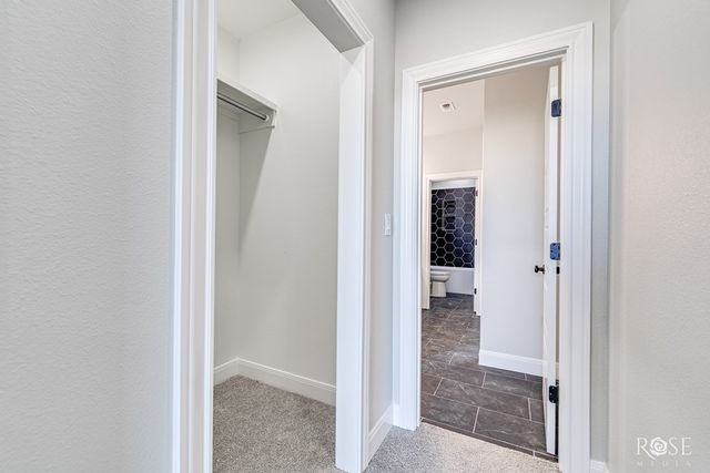 8421 Windmill Rd, Wall, TX 76905