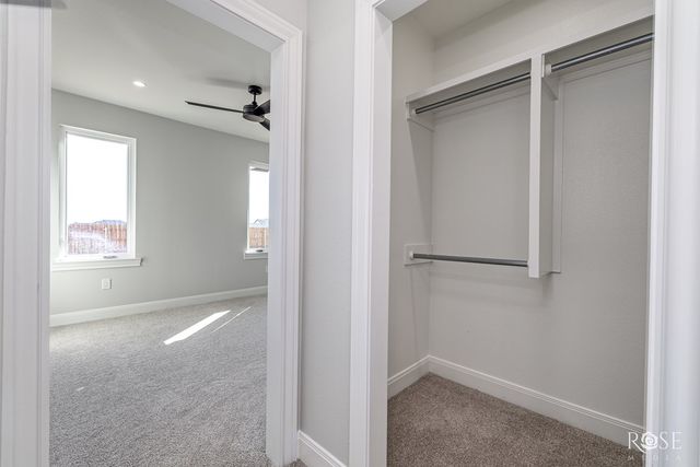 8421 Windmill Rd, Wall, TX 76905