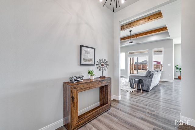 8421 Windmill Rd, Wall, TX 76905