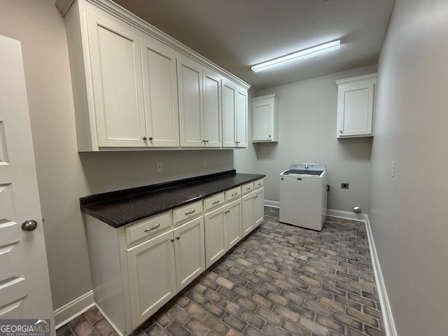 7325 Wind Chase Drive, Hahira, GA 31632