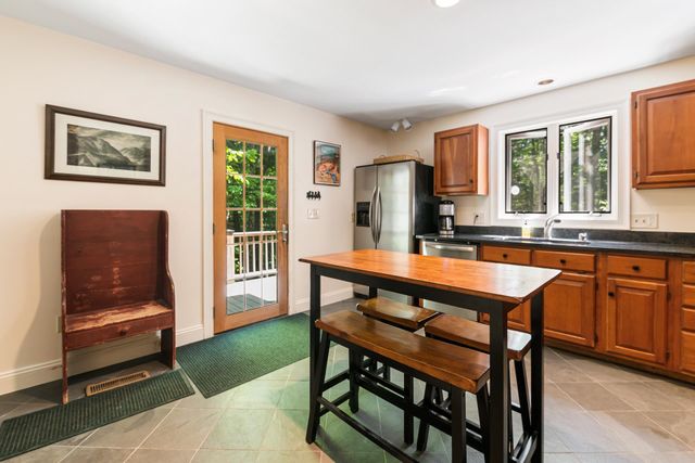 21 Hummingbird Hill, Grantham, NH 03753