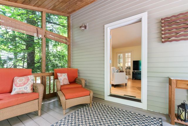 21 Hummingbird Hill, Grantham, NH 03753