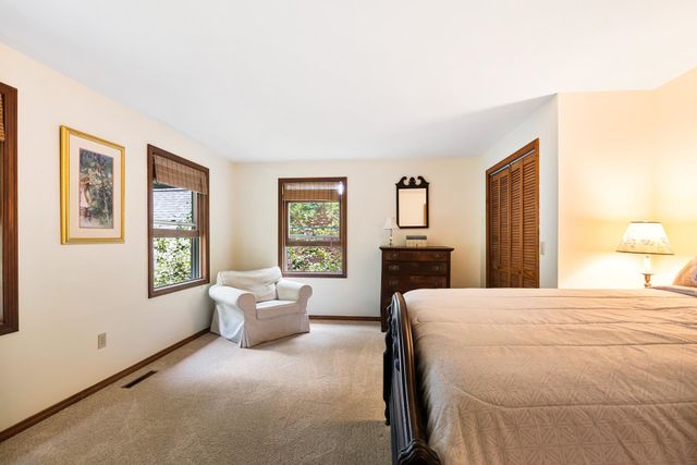 21 Hummingbird Hill, Grantham, NH 03753