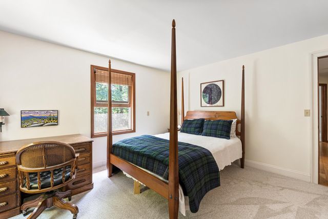 21 Hummingbird Hill, Grantham, NH 03753