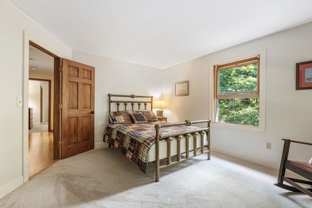 21 Hummingbird Hill, Grantham, NH 03753