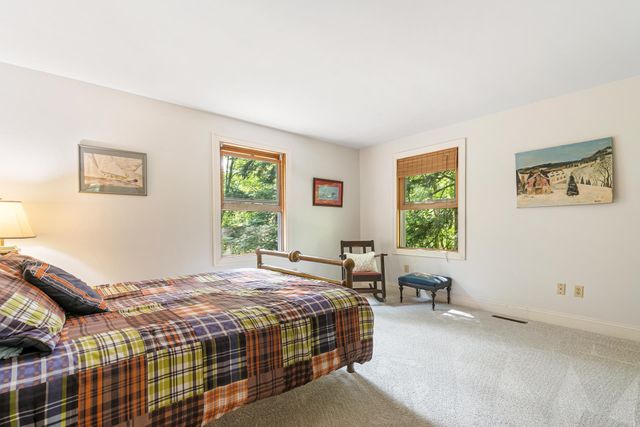21 Hummingbird Hill, Grantham, NH 03753