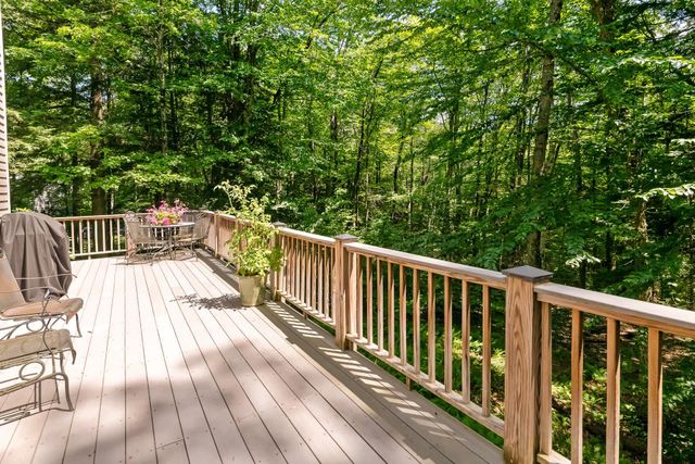 21 Hummingbird Hill, Grantham, NH 03753