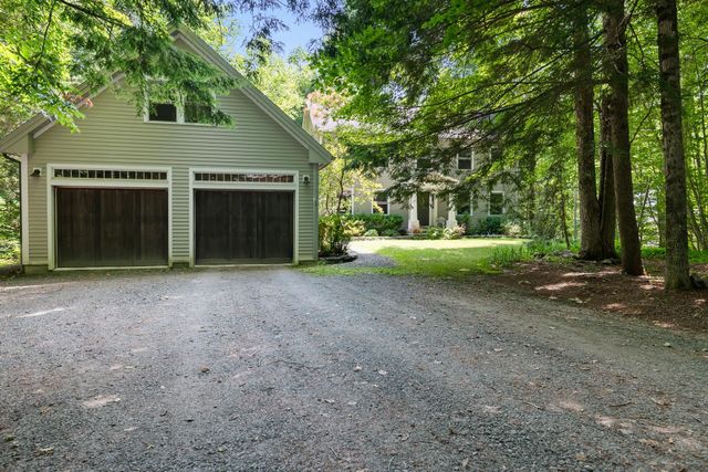 21 Hummingbird Hill, Grantham, NH 03753