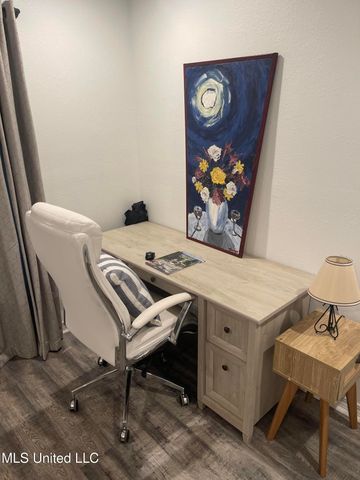 1282 Beach Boulevard, 123, Biloxi, MS 39530