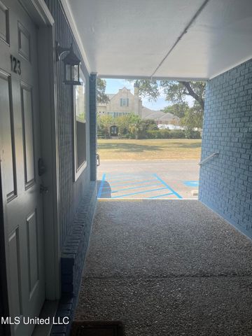 1282 Beach Boulevard, 123, Biloxi, MS 39530