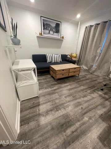 1282 Beach Boulevard, 123, Biloxi, MS 39530