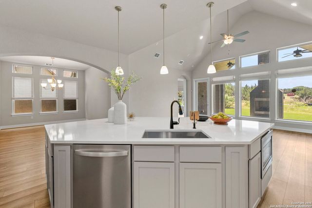 28319 Frank Terrace, San Antonio, TX 78260