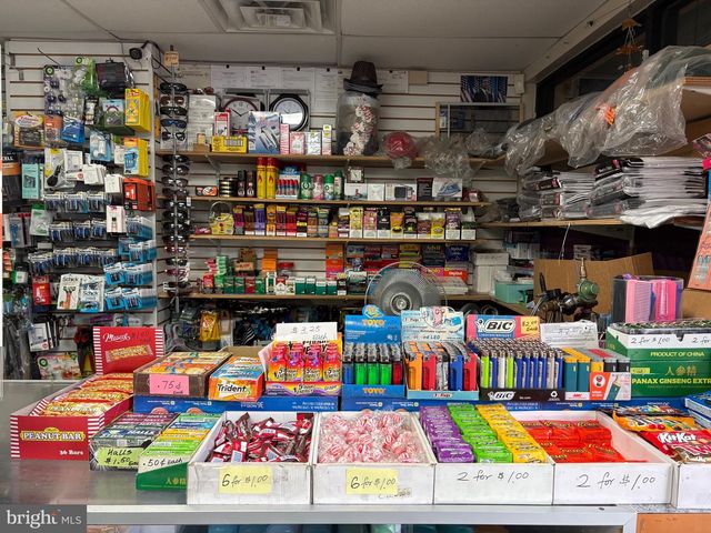 2200 W ERIE AVE, Philadelphia, PA 19140