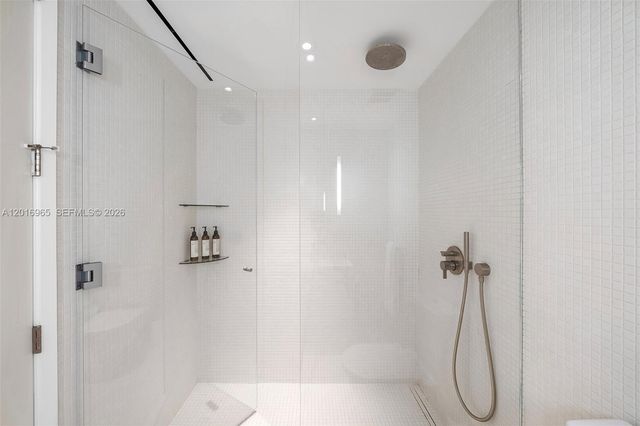 2901 Collins Avenue 901, Miami Beach, FL 33140
