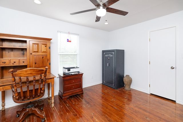 201 W Pearl Street, Brady, TX 76825