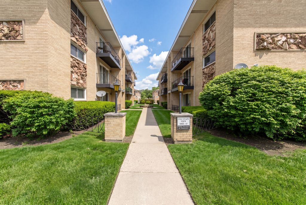 Image 1 of property listing at 6811 N Olmsted Avenue 106, Chicago, IL 60631