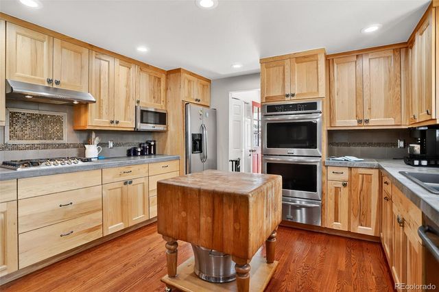 2316 Horseshoe Circle, Longmont, CO 80504