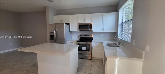 388 NE 208th Ter, Miami, FL 33179