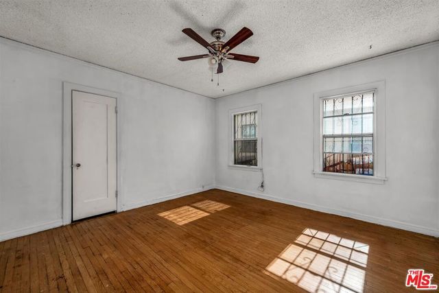 1922 W 80th Street, Los Angeles, CA 90047