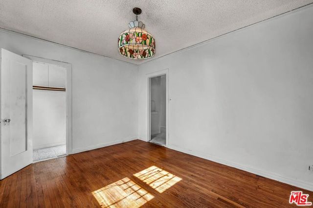 1922 W 80th Street, Los Angeles, CA 90047