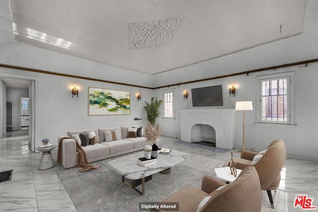 1922 W 80th Street, Los Angeles, CA 90047
