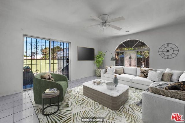 1922 W 80th Street, Los Angeles, CA 90047