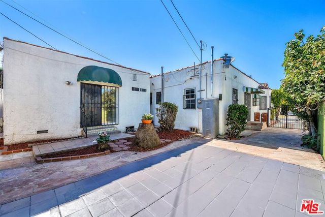 1922 W 80th Street, Los Angeles, CA 90047
