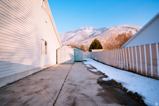 1466 N LEWIS PEAK DR, Ogden, UT 84404