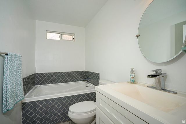 1466 N LEWIS PEAK DR, Ogden, UT 84404