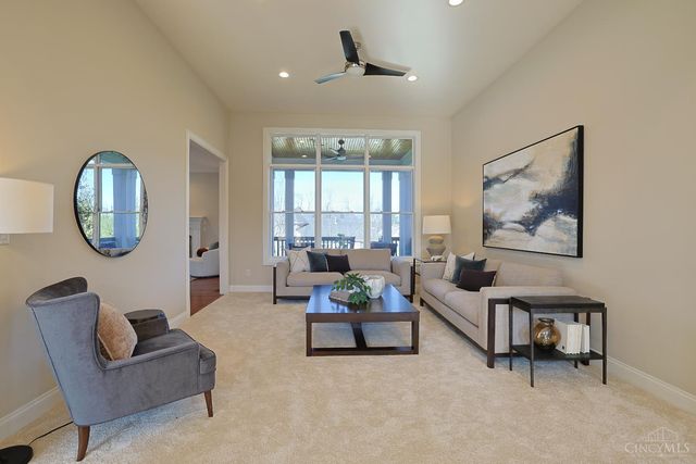 10263 Ryans Way, Blue Ash, OH 45241