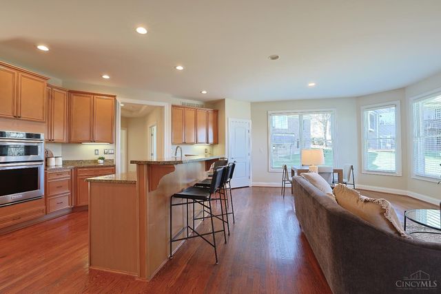 10263 Ryans Way, Blue Ash, OH 45241