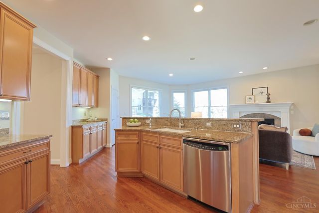 10263 Ryans Way, Blue Ash, OH 45241