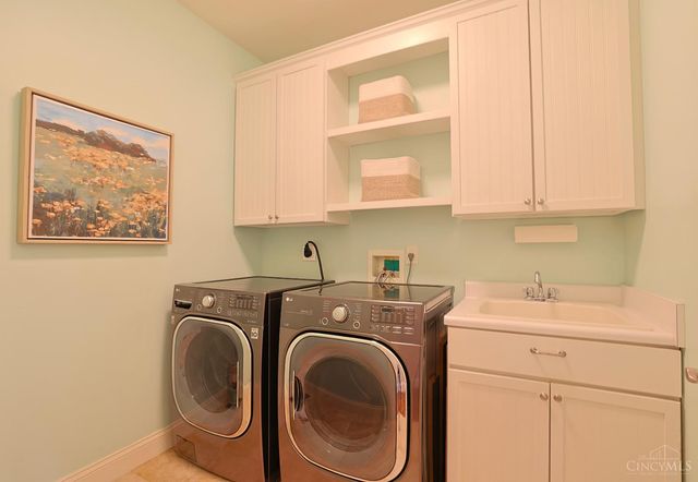 10263 Ryans Way, Blue Ash, OH 45241