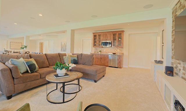 10263 Ryans Way, Blue Ash, OH 45241