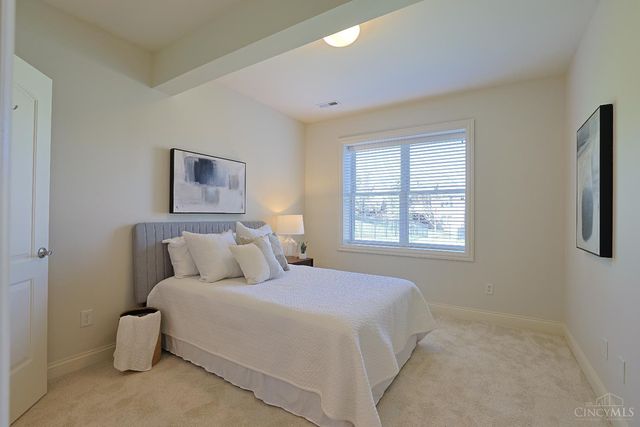 10263 Ryans Way, Blue Ash, OH 45241