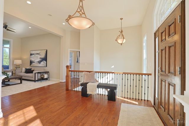 10263 Ryans Way, Blue Ash, OH 45241