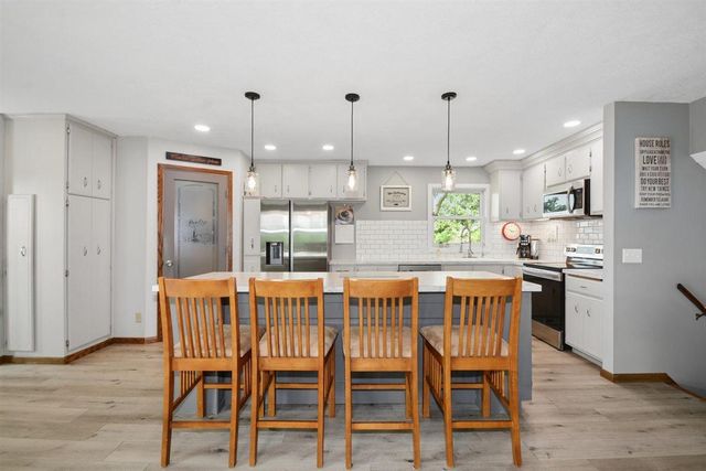 1200 301st Avenue NW, Isanti, MN 55040