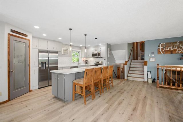 1200 301st Avenue NW, Isanti, MN 55040