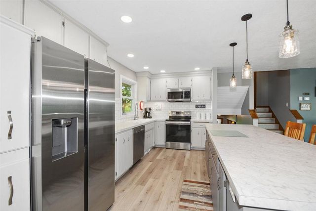 1200 301st Avenue NW, Isanti, MN 55040