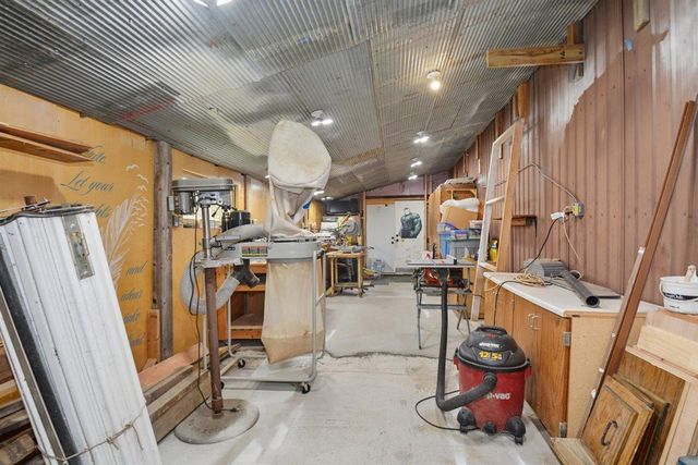 1200 301st Avenue NW, Isanti, MN 55040